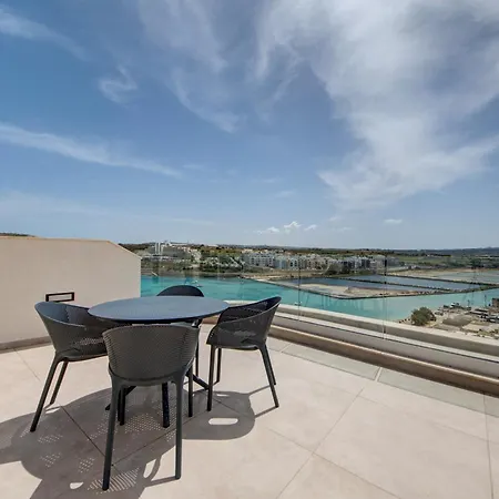 Luxury Seafront Homes Opposite With Wifi And Ac 아파트 세인트폴스베이