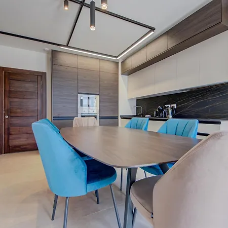 아파트 Luxury Seafront Homes Opposite With Wifi And Ac *