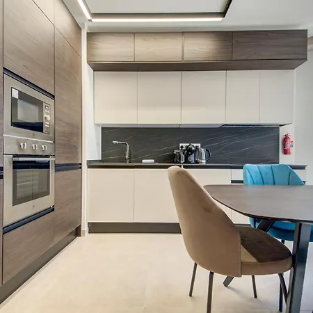 아파트 Luxury Seafront Homes Opposite With Wifi And Ac *