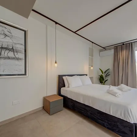 아파트 Luxury Seafront Homes Opposite With Wifi And Ac *