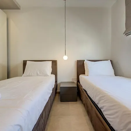 Luxury Seafront Homes Opposite With Wifi And Ac *