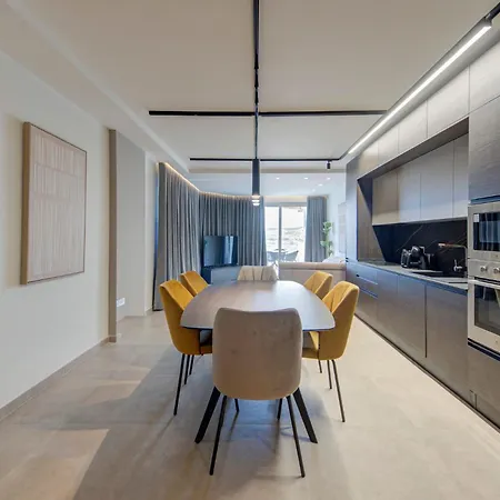아파트 Luxury Seafront Homes Opposite With Wifi And Ac *