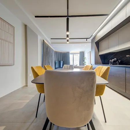 Luxury Seafront Homes Opposite With Wifi And Ac 세인트폴스베이
