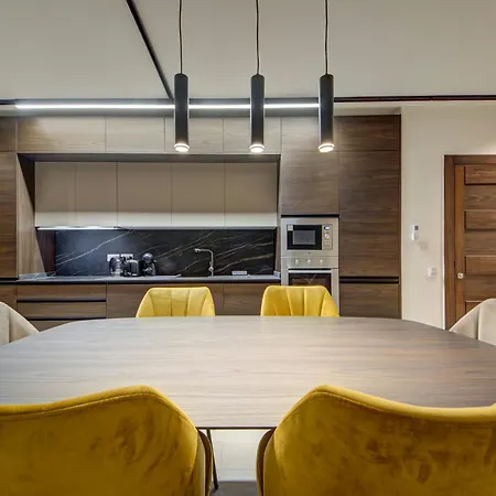 아파트 Luxury Seafront Homes Opposite With Wifi And Ac