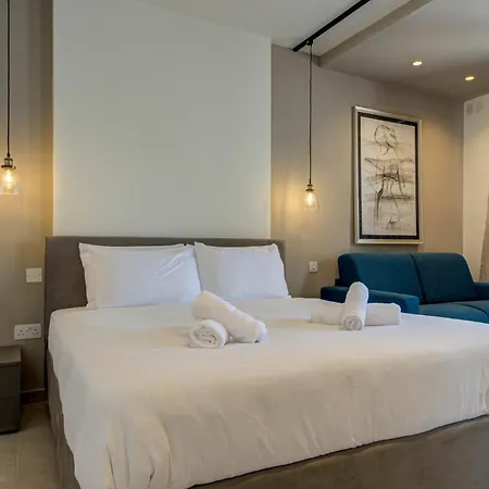 아파트 Luxury Seafront Homes Opposite With Wifi And Ac 세인트폴스베이
