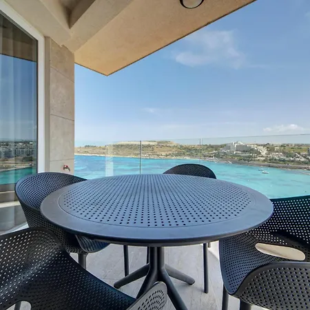 Luxury Seafront Homes Opposite With Wifi And Ac 아파트