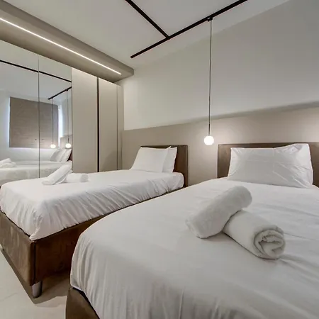 Luxury Seafront Homes Opposite With Wifi And Ac 아파트 세인트폴스베이