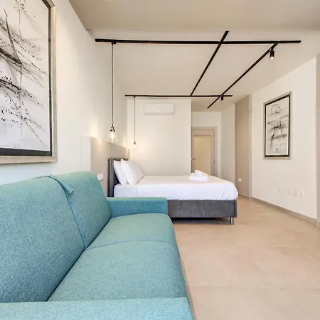 Luxury Seafront Homes Opposite With Wifi And Ac 아파트 세인트폴스베이